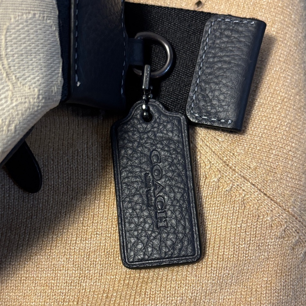 Coach Thompson Belt Bag In Signature Jacquard With Varsity Stripe - Picture 2 of 7